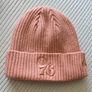 New Era Philadelphia 76ers Pink Beanie